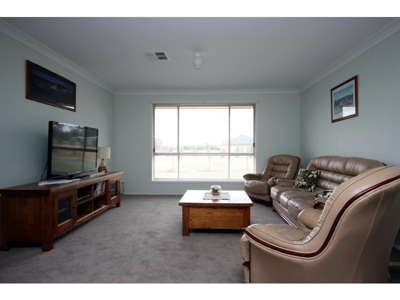 5 Patrick Pl, Marulan NSW 2579