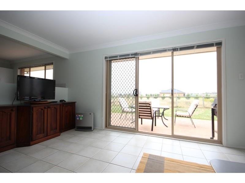 5 Patrick Pl, Marulan NSW 2579