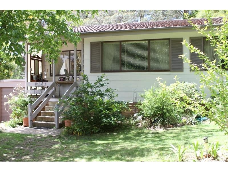 5 Lucas St, Bundanoon NSW 2578
