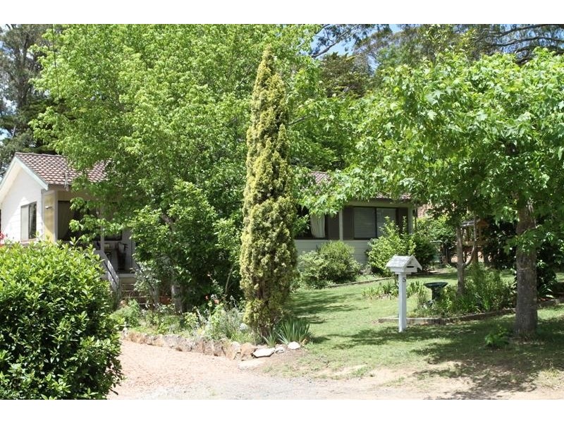 5 Lucas St, Bundanoon NSW 2578