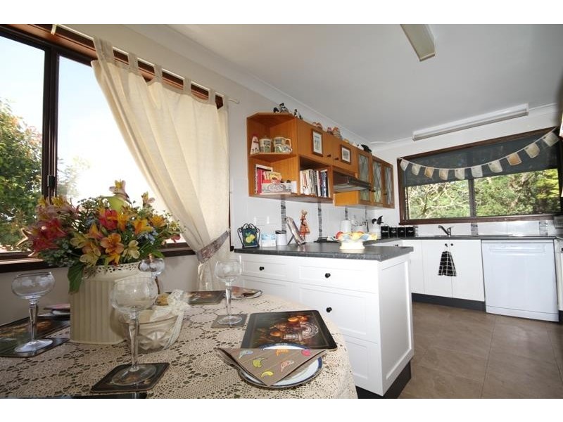 5 Lucas St, Bundanoon NSW 2578