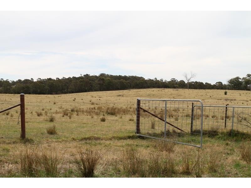 231 Jerrara Rd, Marulan NSW 2579