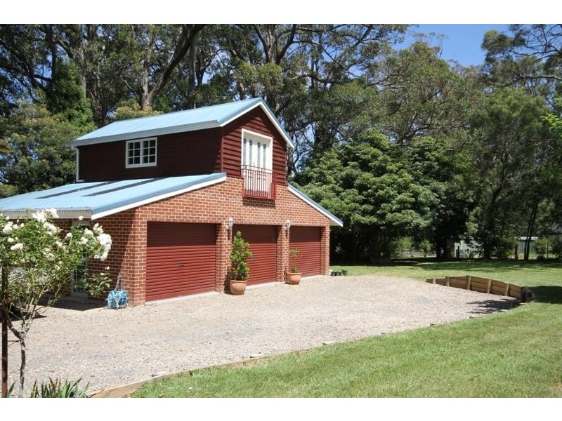 151 Railway Ave, Bundanoon NSW 2578