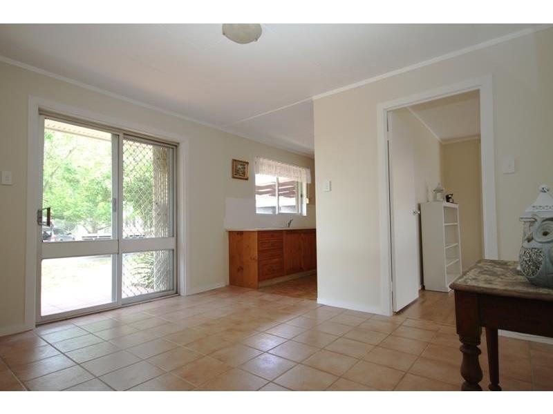 64 Railway Pde, Tallong NSW 2579