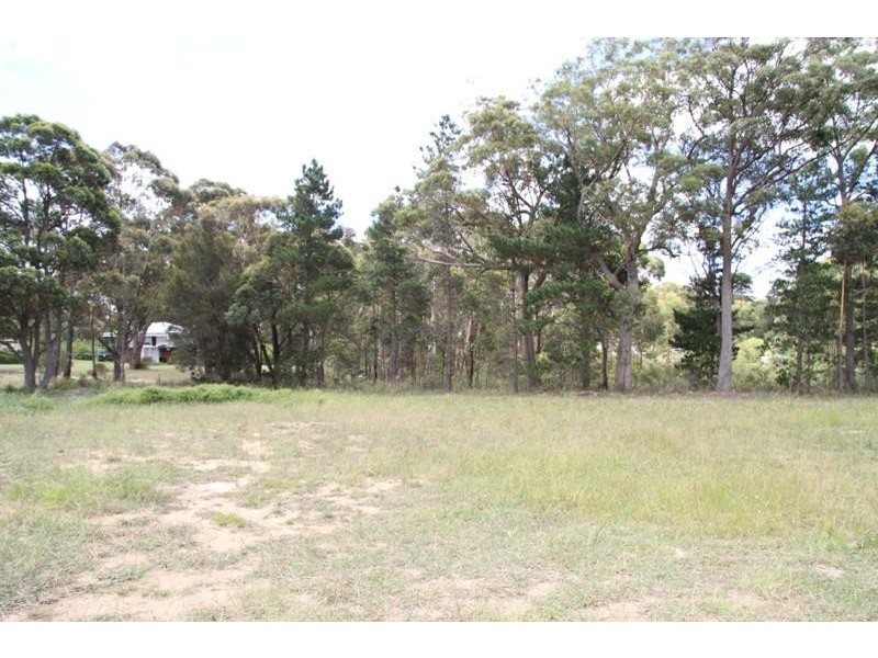 2 Garbutts Rd, Wingello NSW 2579