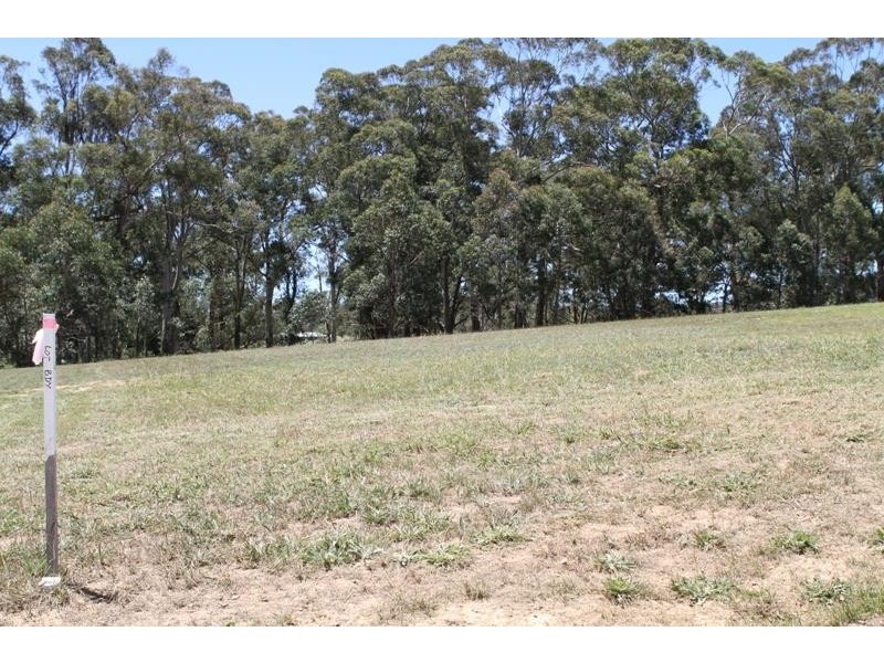 8 Cambourn Cl, Bundanoon NSW 2578