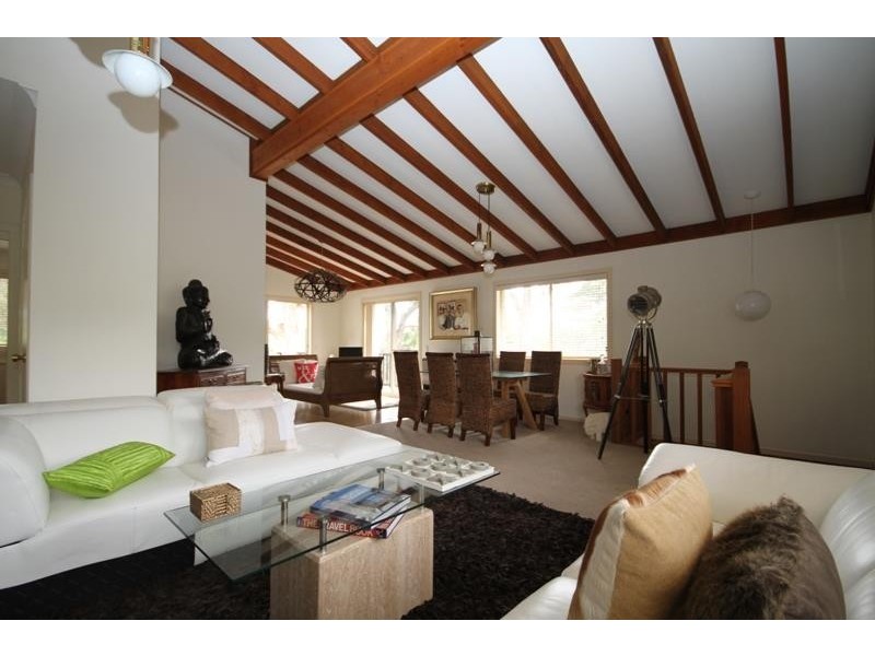 6 Lucas St, Bundanoon NSW 2578