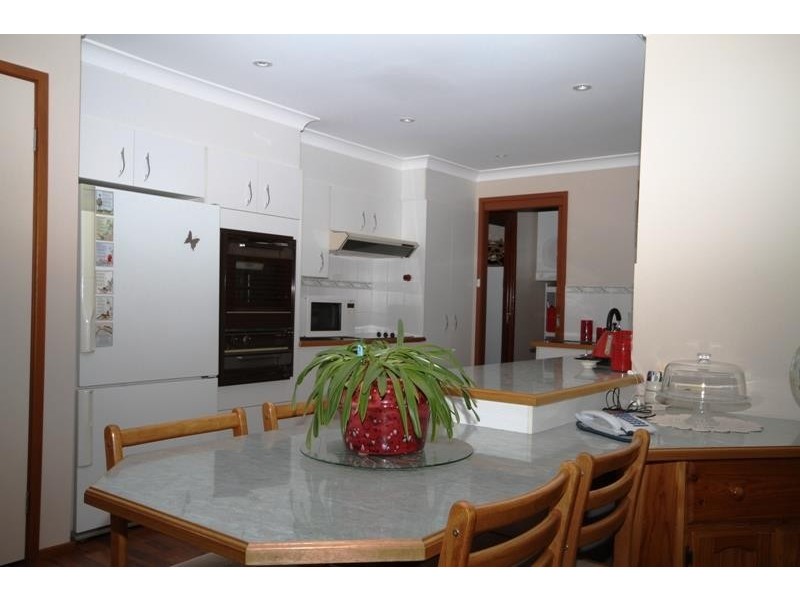 32 Bindar Cres, Bundanoon NSW 2578