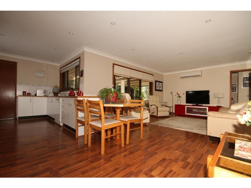 32 Bindar Cres, Bundanoon NSW 2578
