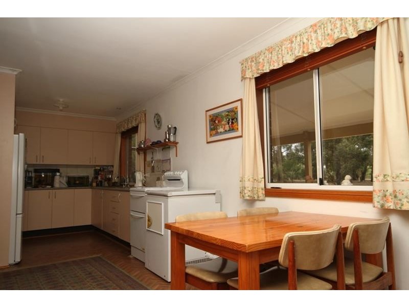 87 Badgerys Lookout Rd, Tallong NSW 2579