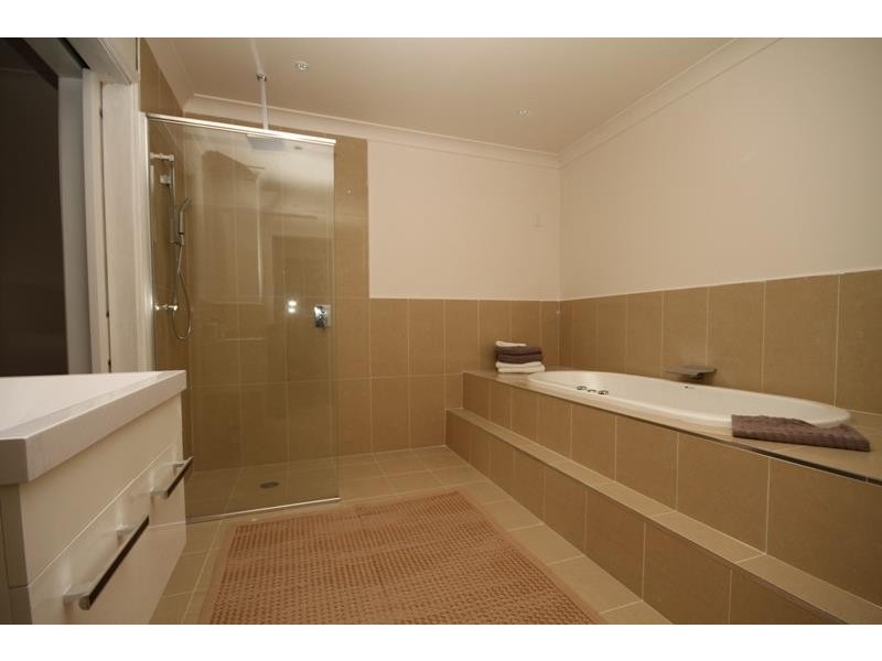 199 Railway Ave, Bundanoon NSW 2578