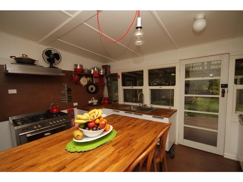 11 Ebury St, Bundanoon NSW 2578