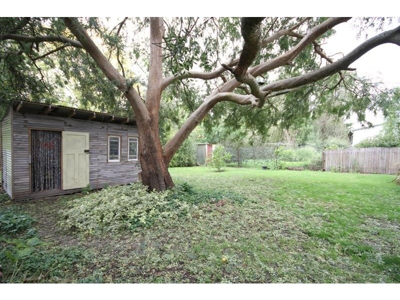 11 Ebury St, Bundanoon NSW 2578