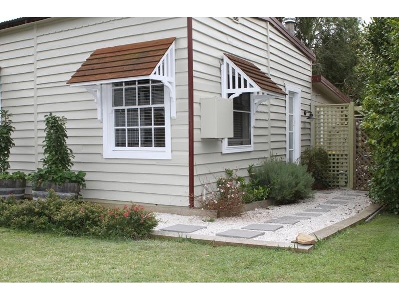 11 Ebury St, Bundanoon NSW 2578