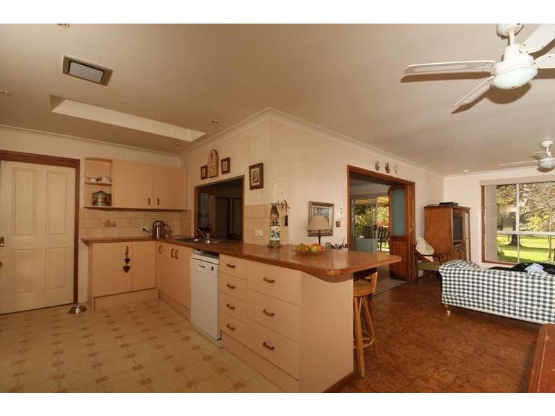 25 Ashgrove Pl, Bundanoon NSW 2578