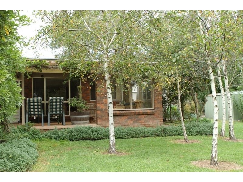 25 Ashgrove Pl, Bundanoon NSW 2578