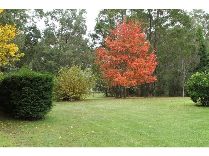 25 Ashgrove Pl, Bundanoon NSW 2578