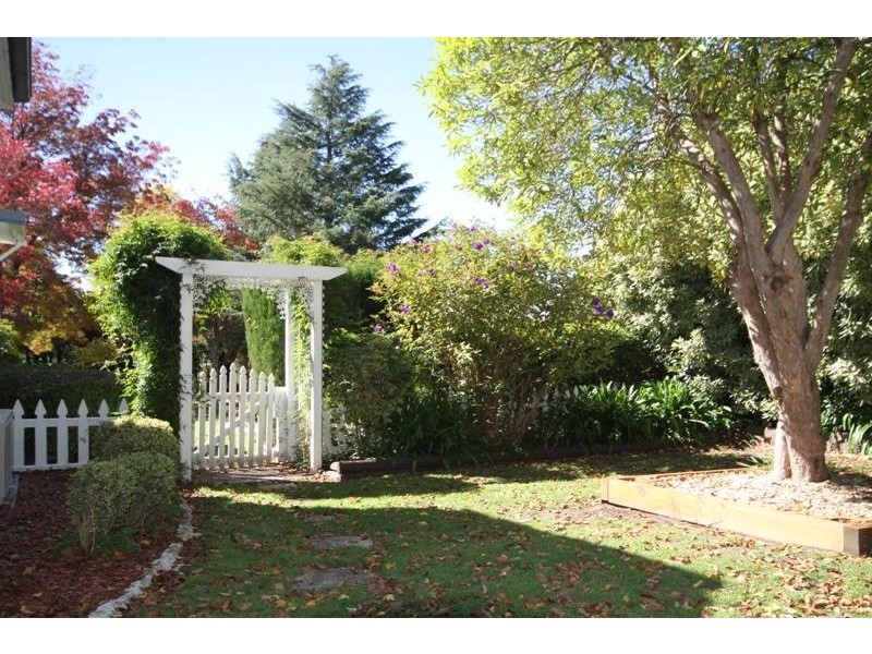 18 Rosenthal Ave, Bundanoon NSW 2578