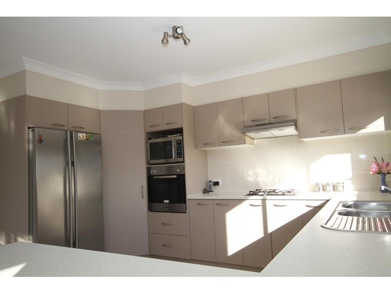 4 Tobin Pl, Bundanoon NSW 2578