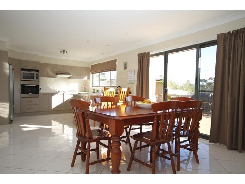 4 Tobin Pl, Bundanoon NSW 2578