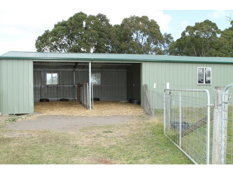 724 Caoura Rd, Tallong NSW 2579
