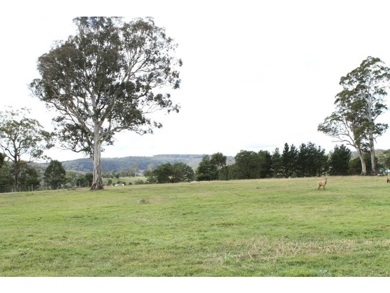 724 Caoura Rd, Tallong NSW 2579