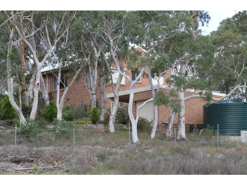 12 Railway Pde, Tallong NSW 2579