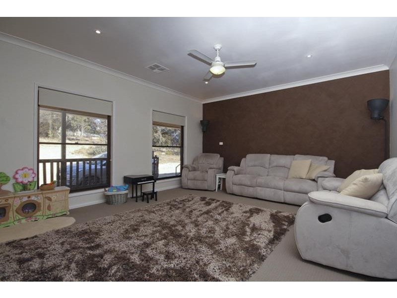 120 Mulwaree Dr, Tallong NSW 2579