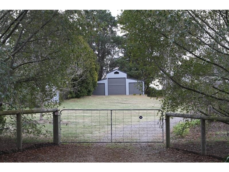 33 Camden St, Wingello NSW 2579