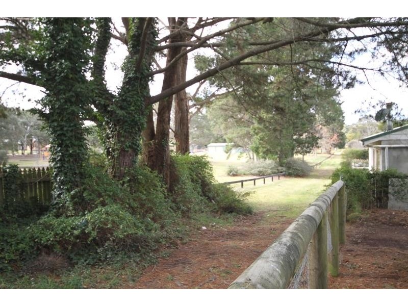 33 Camden St, Wingello NSW 2579