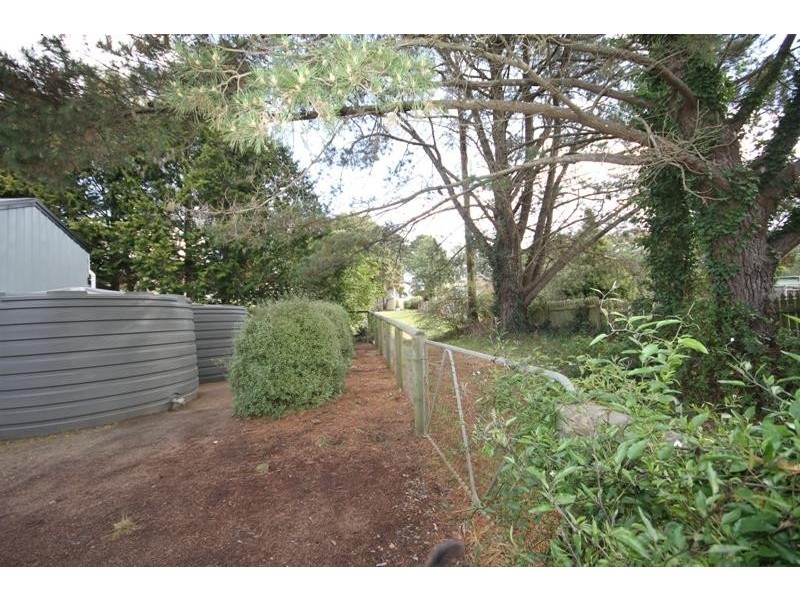 33 Camden St, Wingello NSW 2579