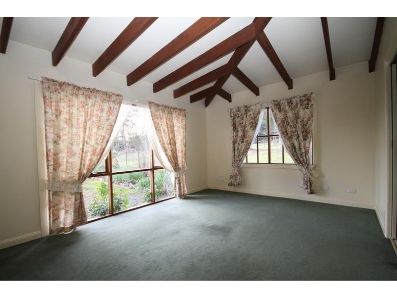 24 Bumballa Rd, Wingello NSW 2579