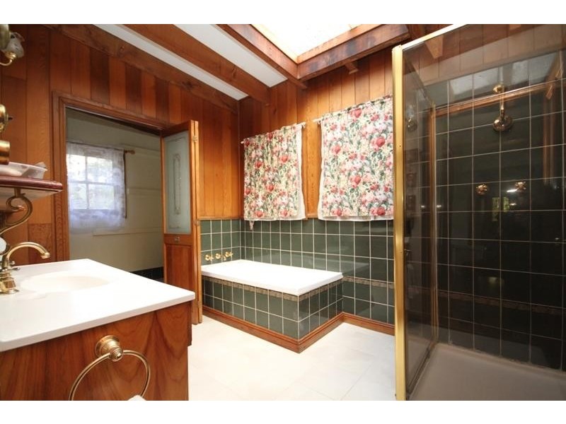 24 Bumballa Rd, Wingello NSW 2579