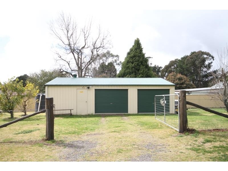 73 Railway Ave, Wingello NSW 2579