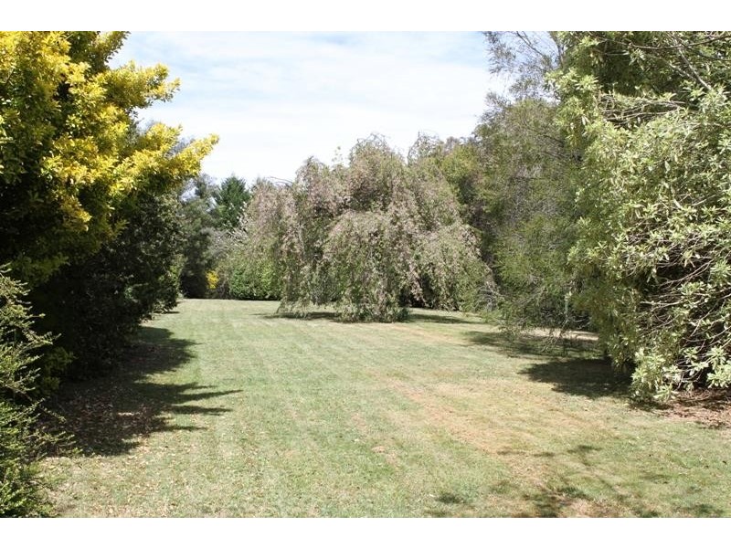 1A Lorna Cl, Bundanoon NSW 2578
