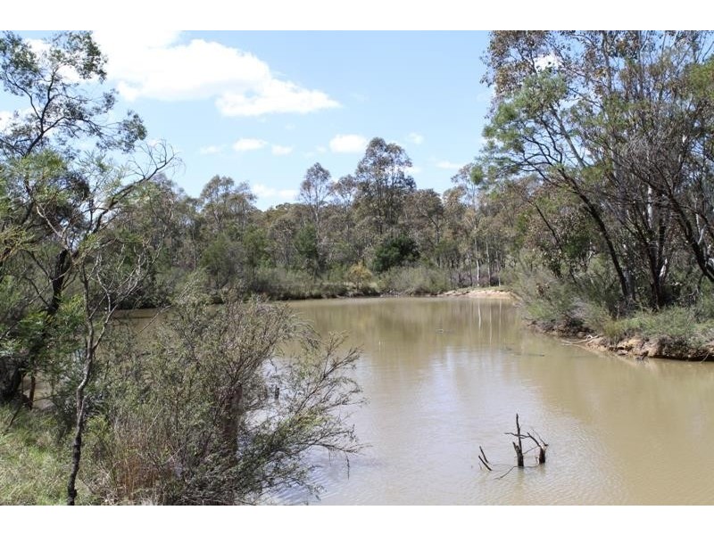 611 Bulls Pit Rd, Greenwich Park NSW 2580