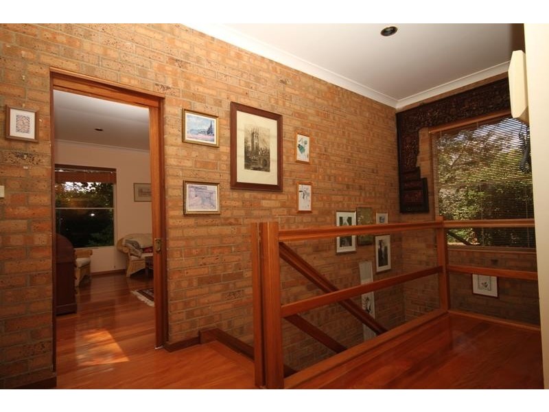 25 Ben Nevis  Cct, Bundanoon NSW 2578