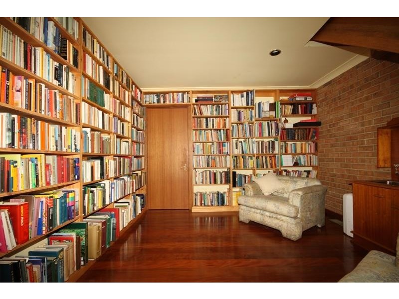 25 Ben Nevis  Cct, Bundanoon NSW 2578