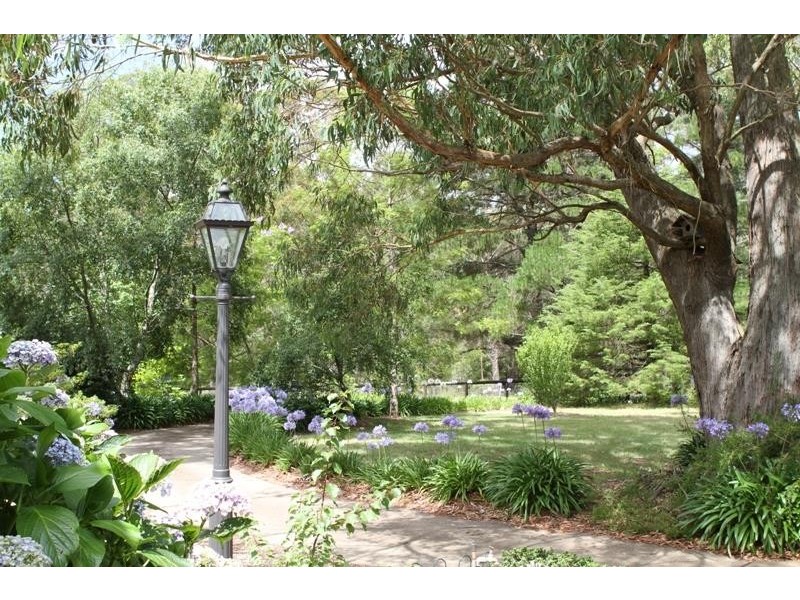 84 Newbury Dr, Penrose NSW 2579