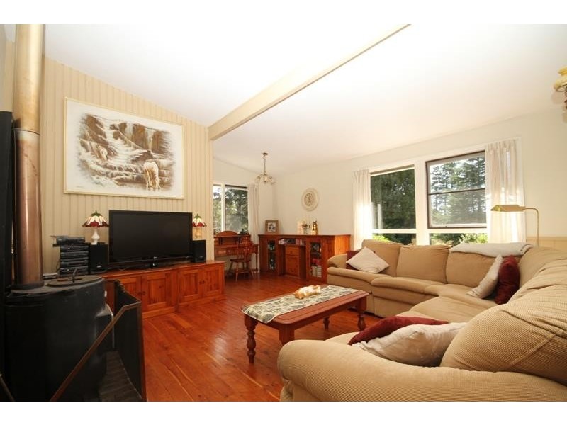 84 Newbury Dr, Penrose NSW 2579