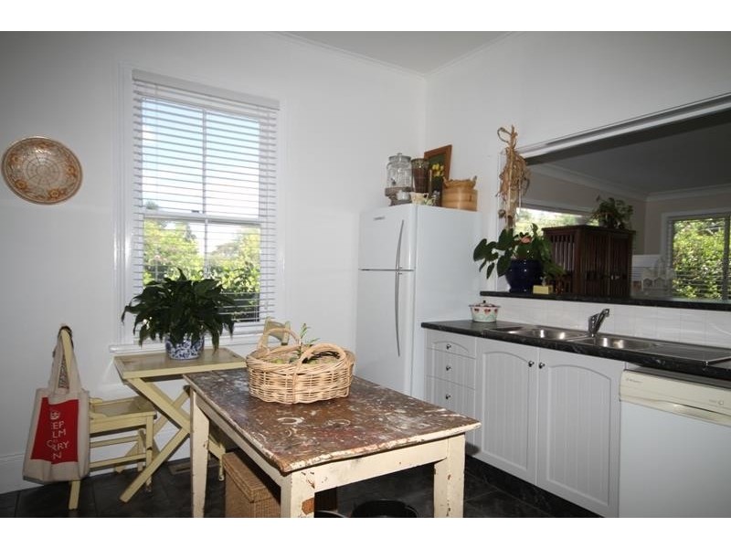 30 Erith St, Bundanoon NSW 2578