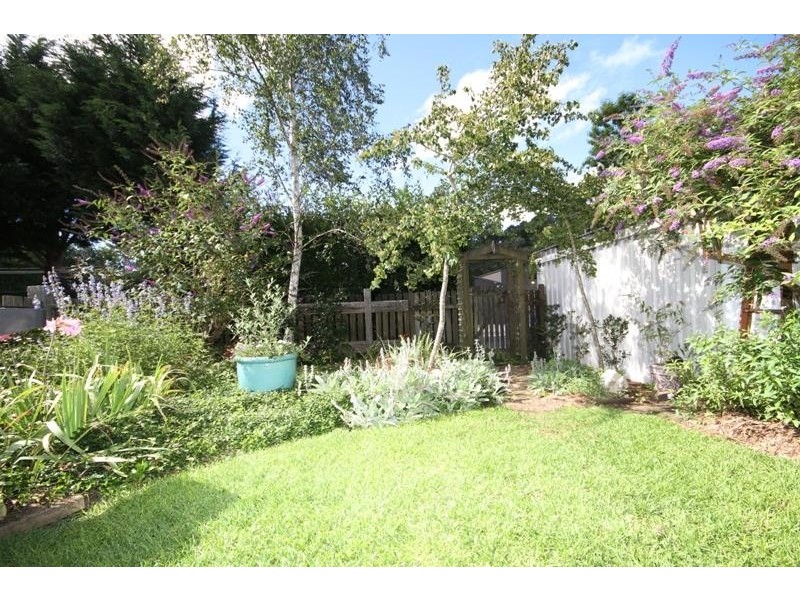 30 Erith St, Bundanoon NSW 2578