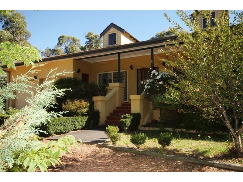 19 Banksia Ave, Tallong NSW 2579