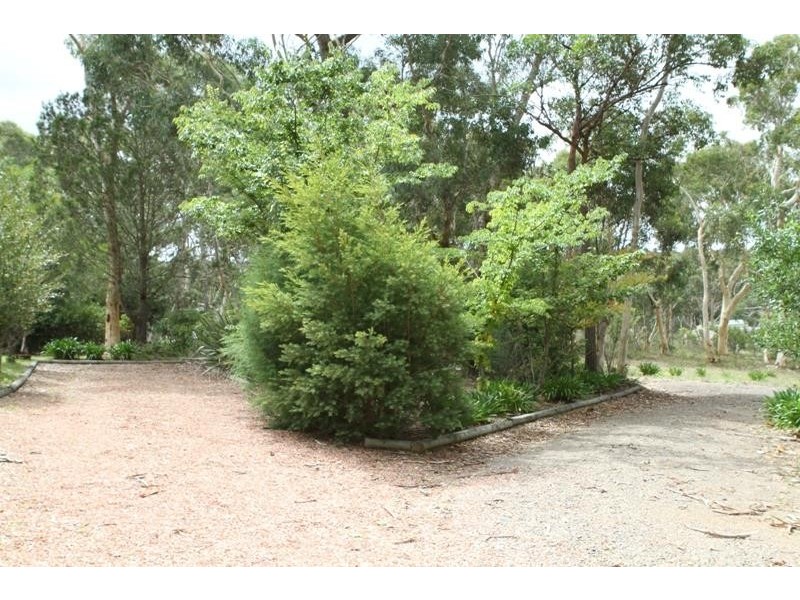 19 Banksia Ave, Tallong NSW 2579