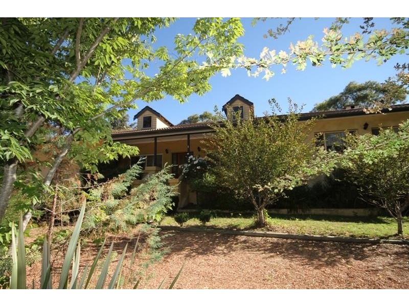 19 Banksia Ave, Tallong NSW 2579