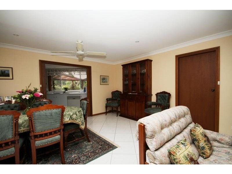 11 Bindar Cres, Bundanoon NSW 2578