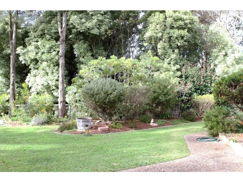 11 Bindar Cres, Bundanoon NSW 2578