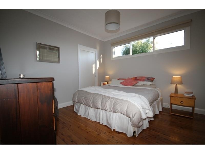 81 Railway Ave, Bundanoon NSW 2578