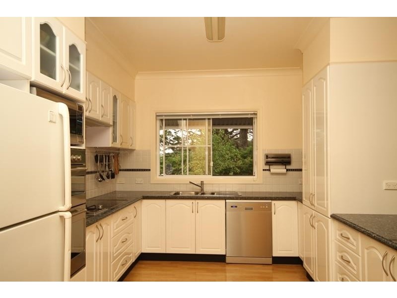 30 Birriga Ave, Bundanoon NSW 2578