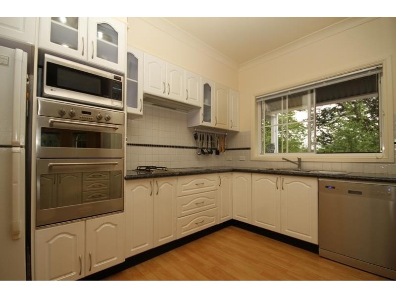 30 Birriga Ave, Bundanoon NSW 2578